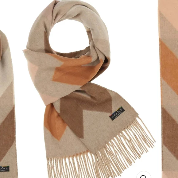 Fraas Exploded Zig Zag Cashmink Chevron Pattern Scarf NWT - Picture 3 of 9